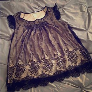 Black Lace over Nude pretty tunic top SzXL